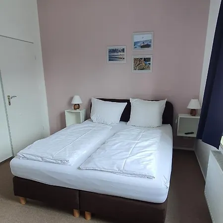 Bed&kitchen Apartment Schleswig
