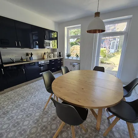 Bed&kitchen Apartment